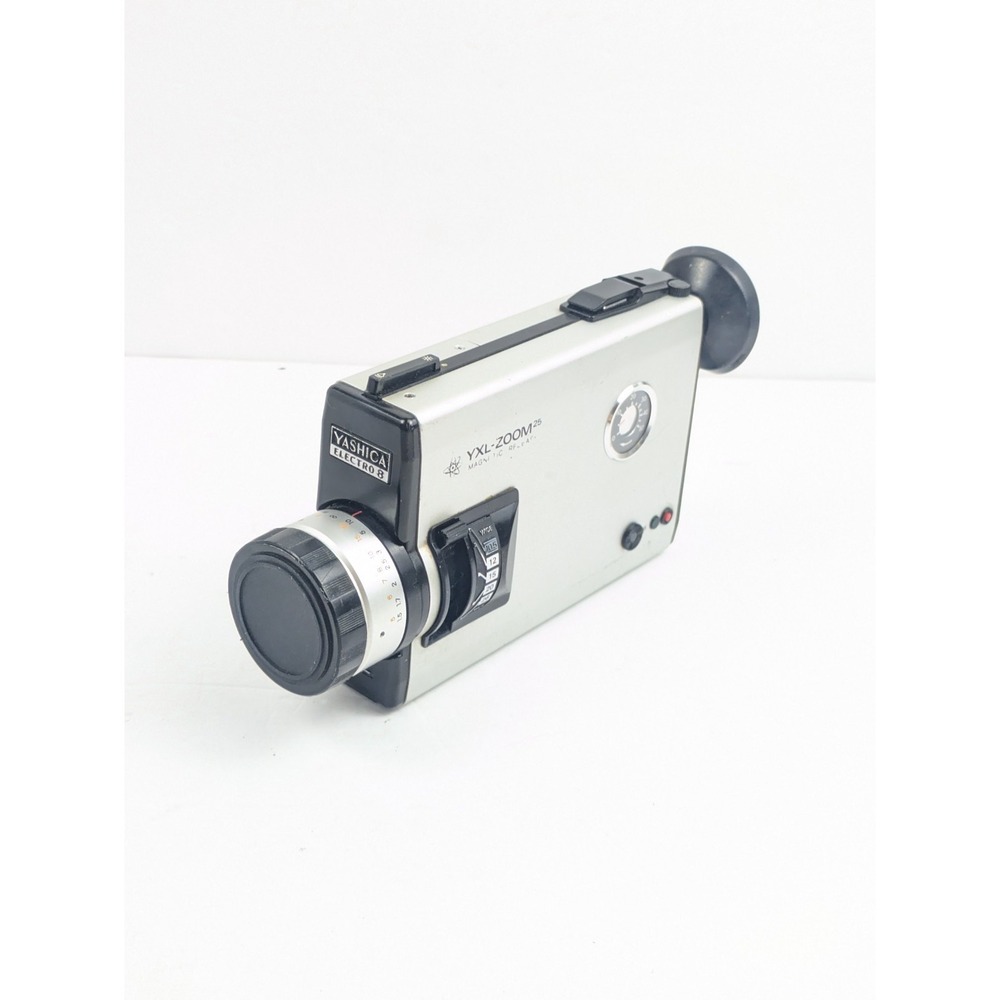 Yashica Electro 8‎ YXL - Zoom 25 Movie Camera - Parts only Untested